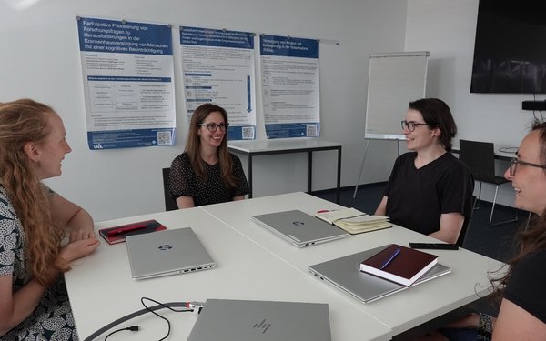 Kanadische Professorin Dr. Shanon Phelan zu Gast am Lehrstuhl