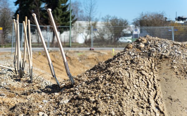 Spatenstich Baustelle Schaufel