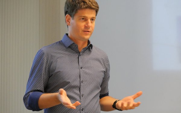 Prof. Florian Diekert