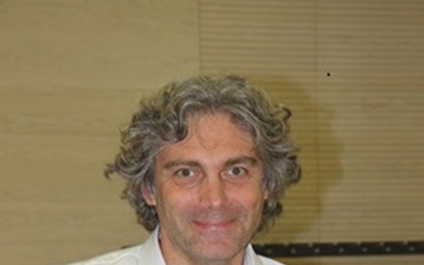 Gastprofessor Thomas Hellmuth von der Universität Wien