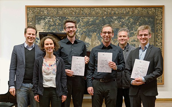 Anton Stadler-Wettbewerb 2017 - Gruppenfoto der Preisträgerinnen und Preisträger mit der Jury