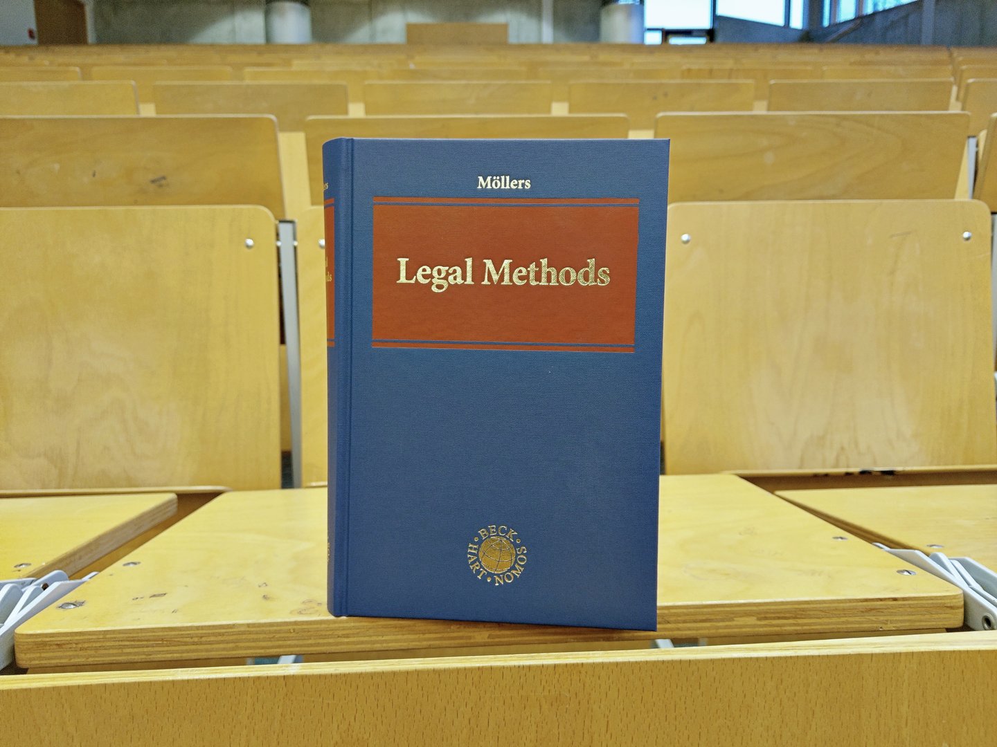 Legal Methods. How to work with legal arguments. A Handbook,