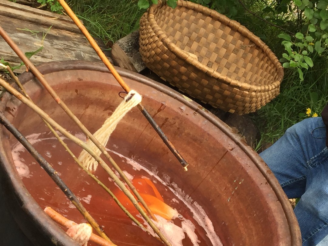 Färben an der Küpe.
