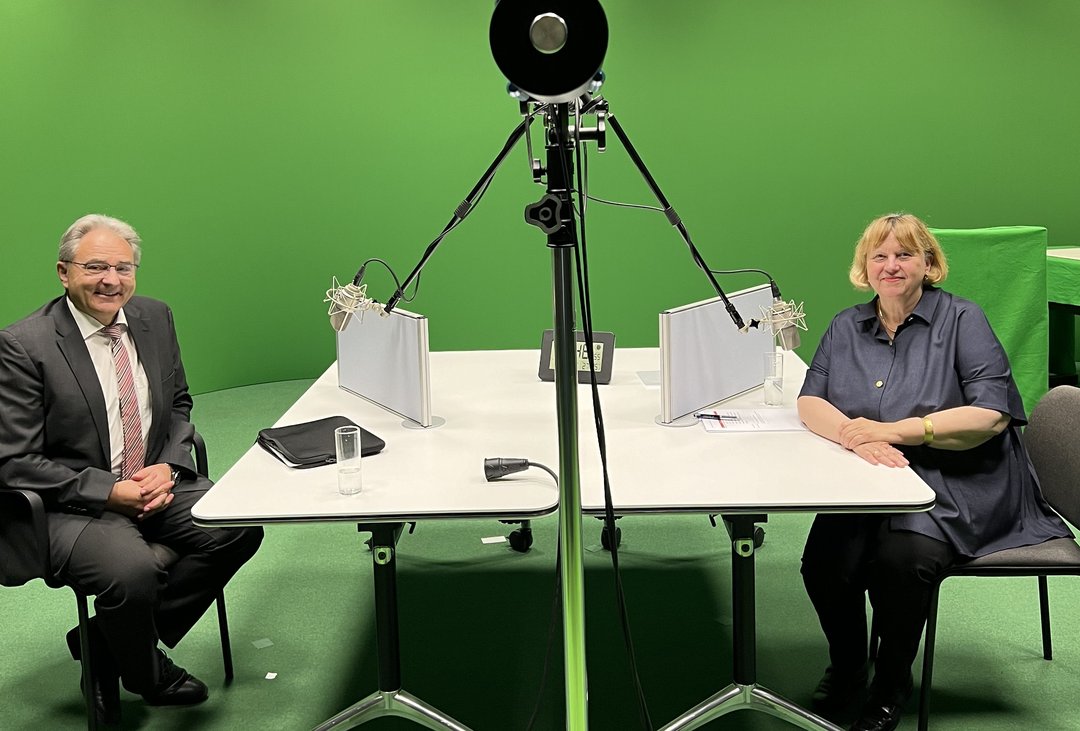 Podcast mit Prof. Reif und Präsidentin Prof. Dr. Sabine Doering-Manteuffel