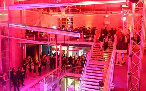 juraball_beginn_sicht_richtung_barstreppe