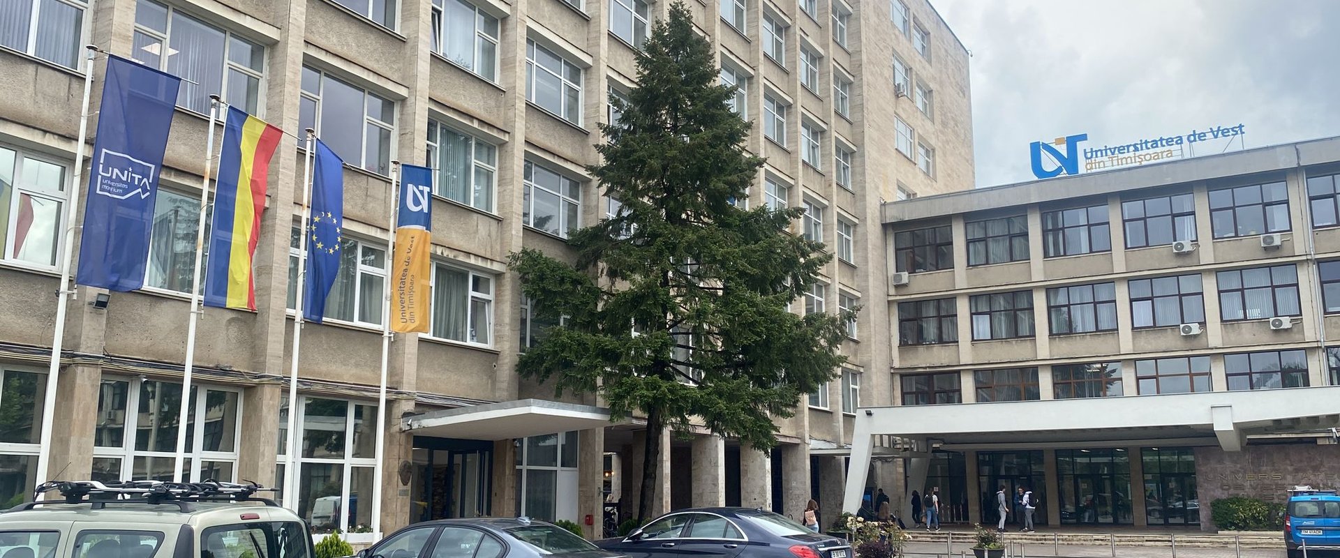 Es ist die Universität von Temeswar zu sehen