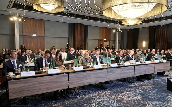 The ECB and Its Watchers 17th March 2022