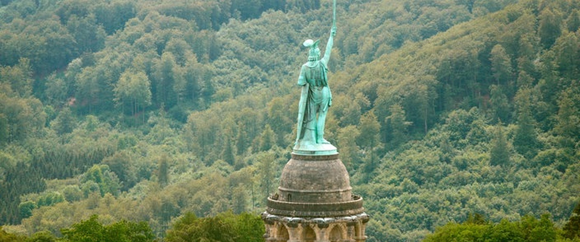 Denkmal Arminius Statue