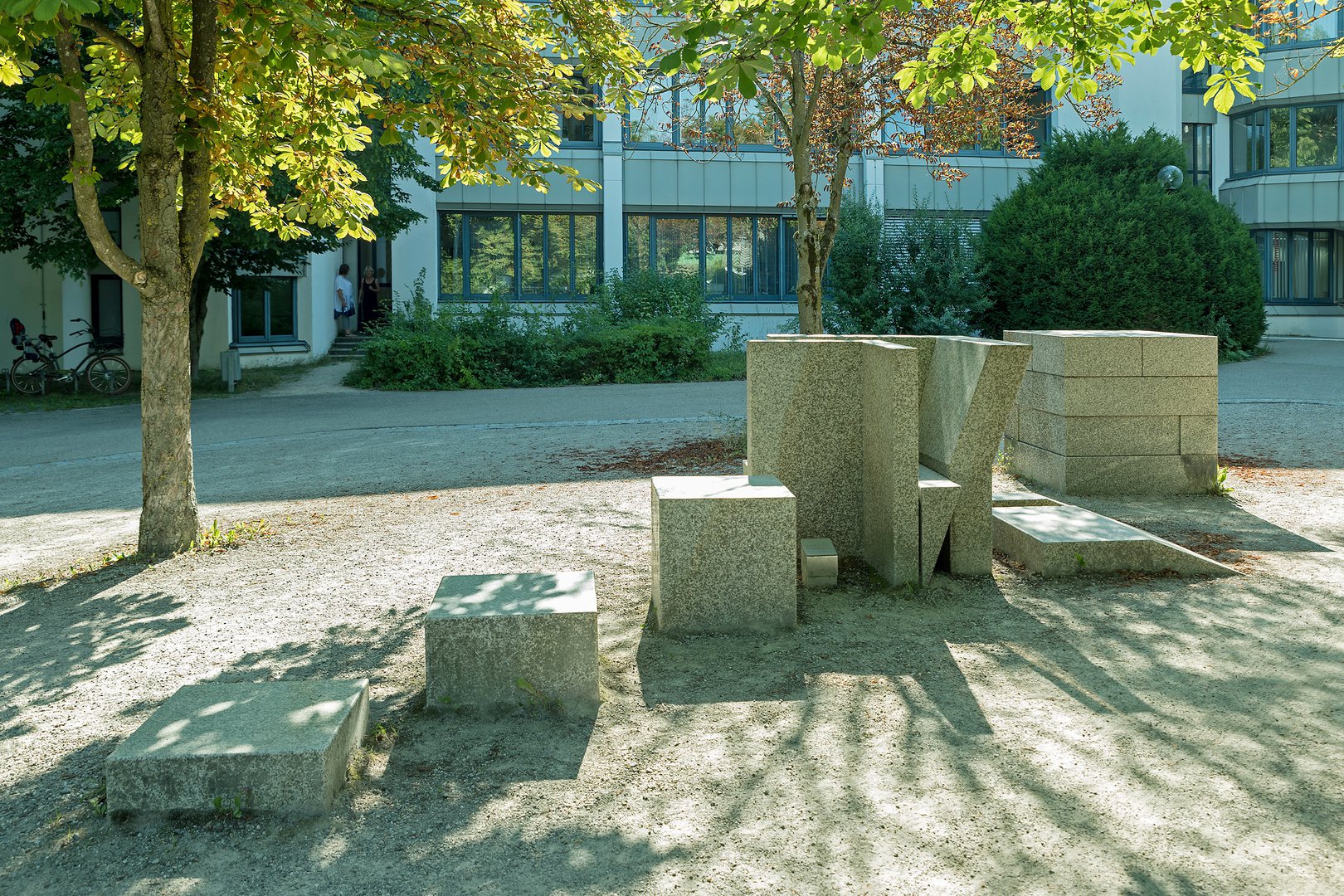 Leo Kornbrust: Zerlegter Kubus – zum Thema menschliche Figur, Kopfbereich, 1984