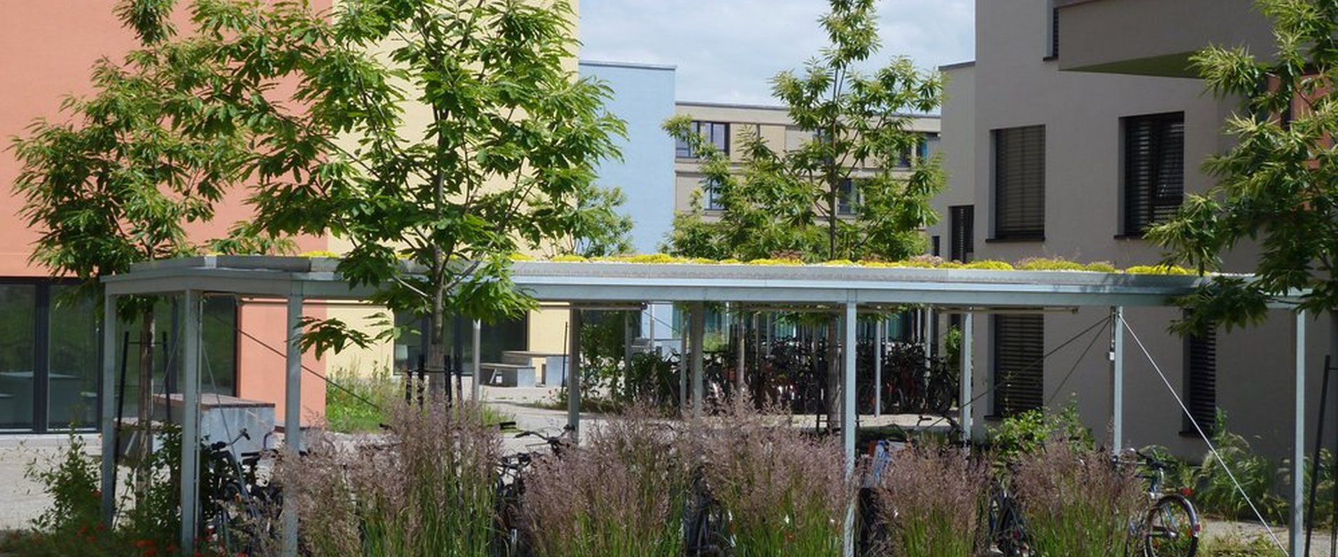 Außenansicht des Studentenwerk Wohnheims in der Bgm.-Ulrich-Str. (2)