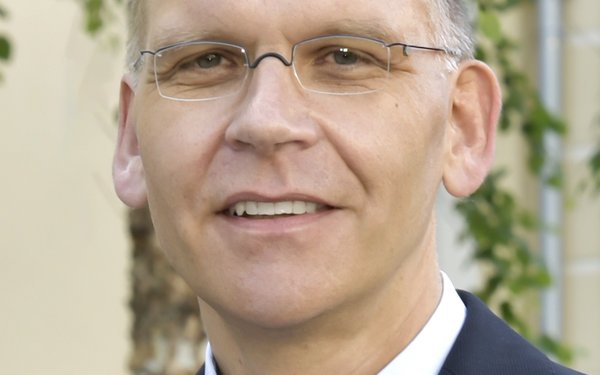 Prof. Dr. Axel R. Heller