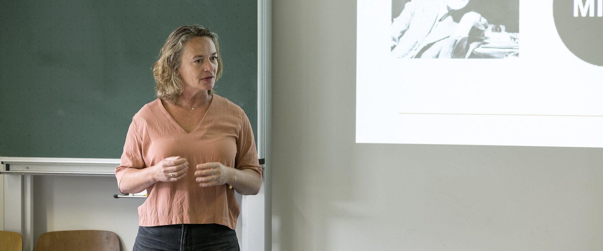 Prof. Dr. Enny Das - Summer School Rednerpult
