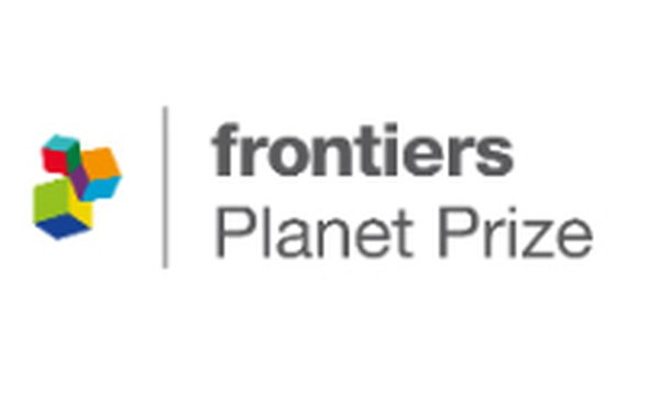 Links im Bild bunte W��rfel, rechts die Worte "frontiers Planet Prize"