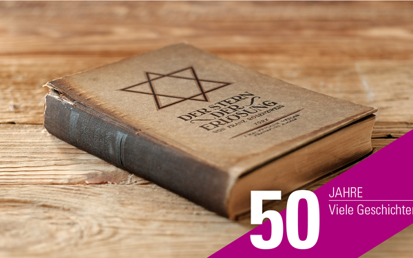 Bild von einem Buch aus der "Bibliothek der verbrannten Bücher".