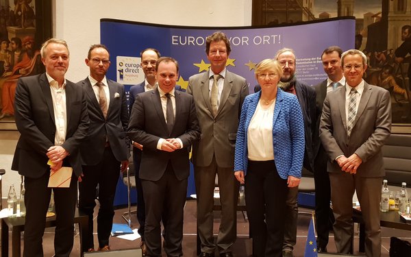 Podiumsdiskussion
