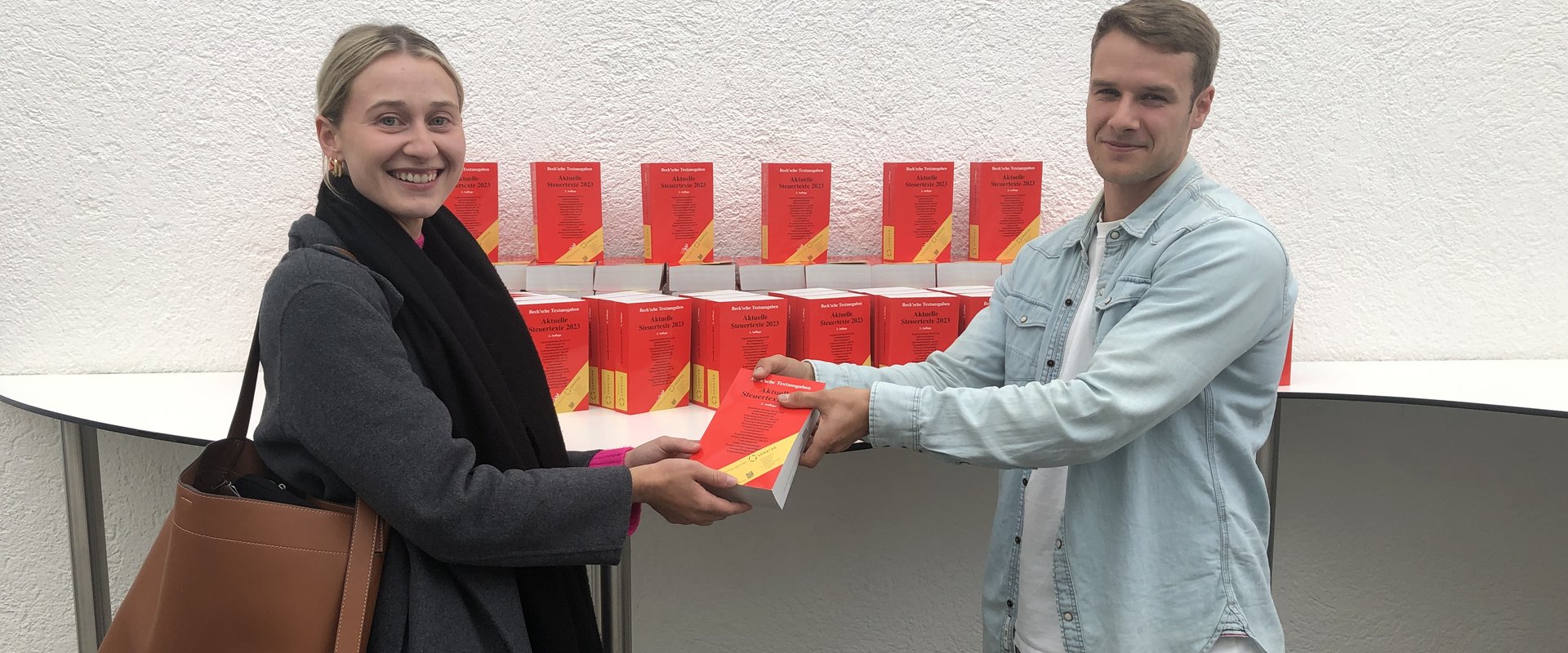 Gesetzebücherverschenkung WiSe23/24