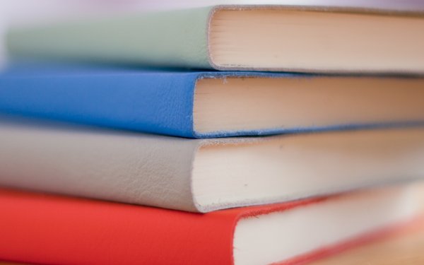 4 Bücher