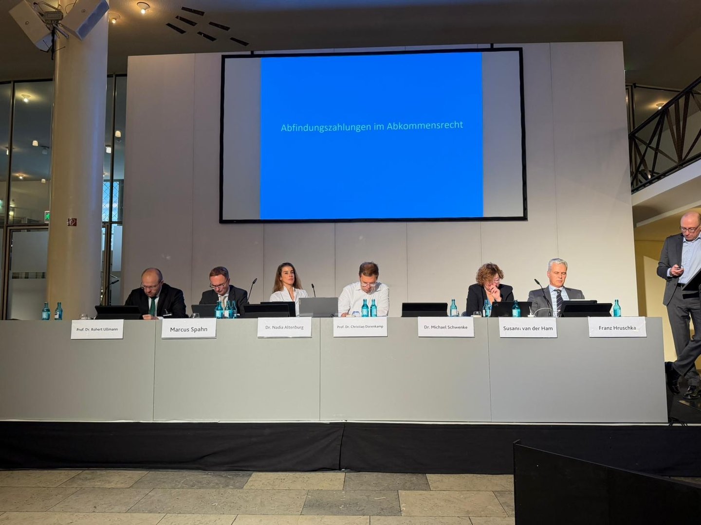 Podiumsdiskussion und Vortrag beim 77. Fachkongress der Steuerberater