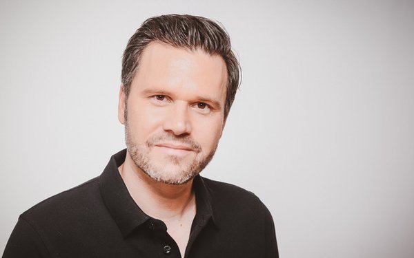 C. Mayr