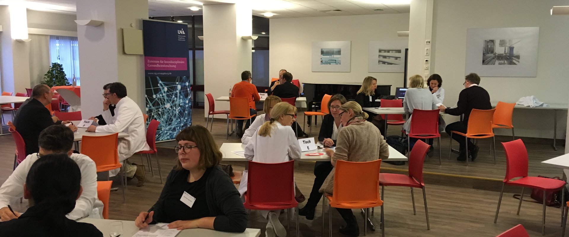 Gruppenarbeit beim Speed Dating 2018