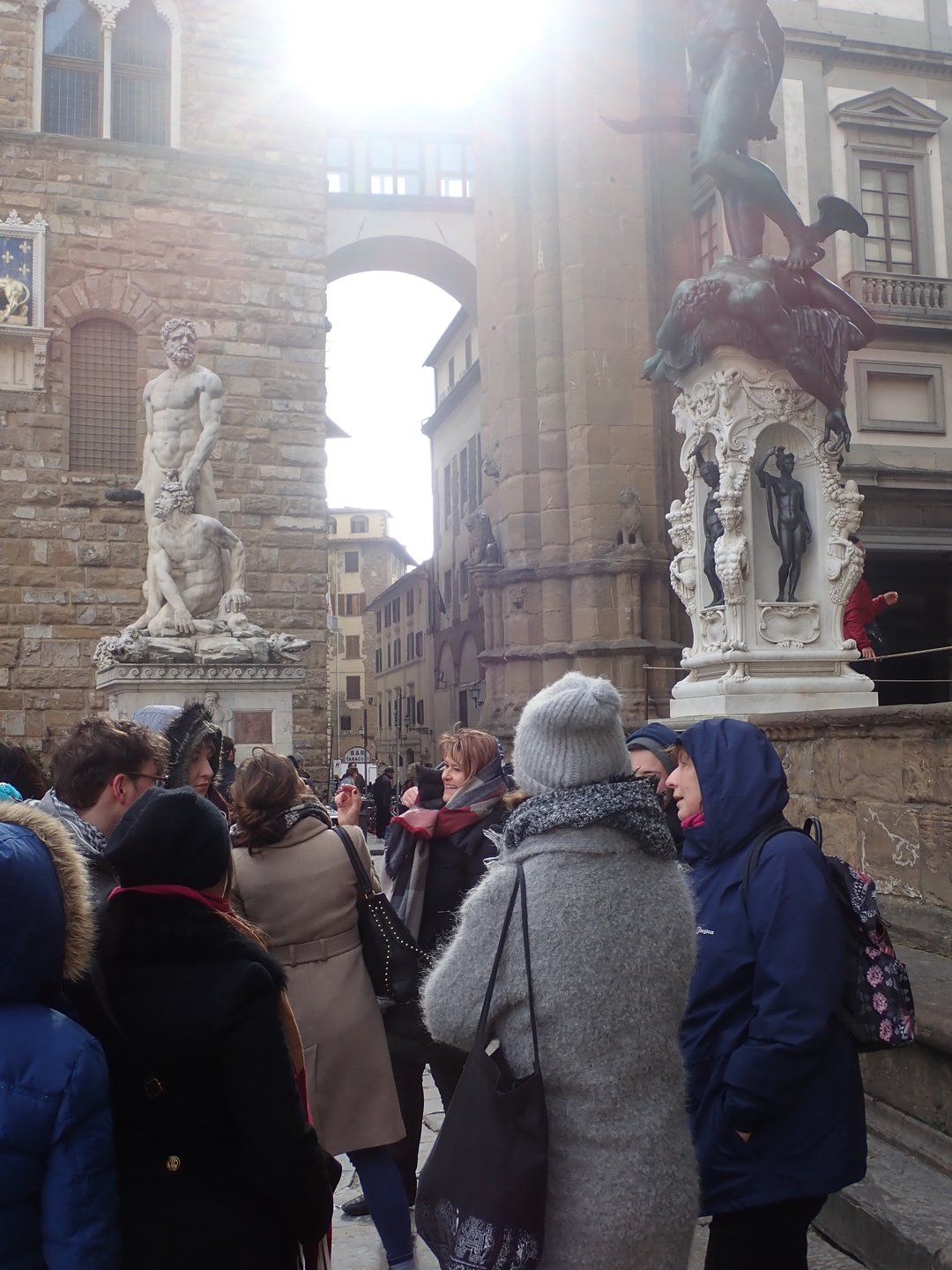 Teilnehmende auf dem Piazzale della Signoria