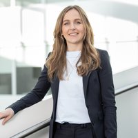 Portrait Dr. Kristina Wagner, Senior Vice President von Technology & Innovation Center und Program Director von iiQKA