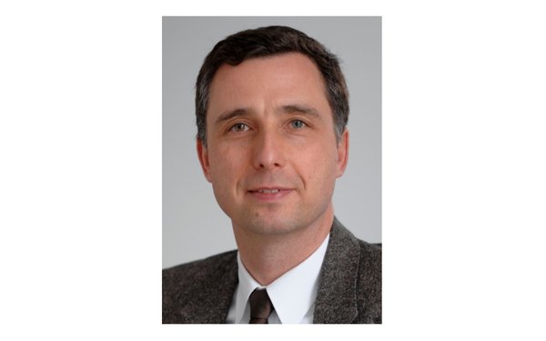 Dr. Andreas Nutz