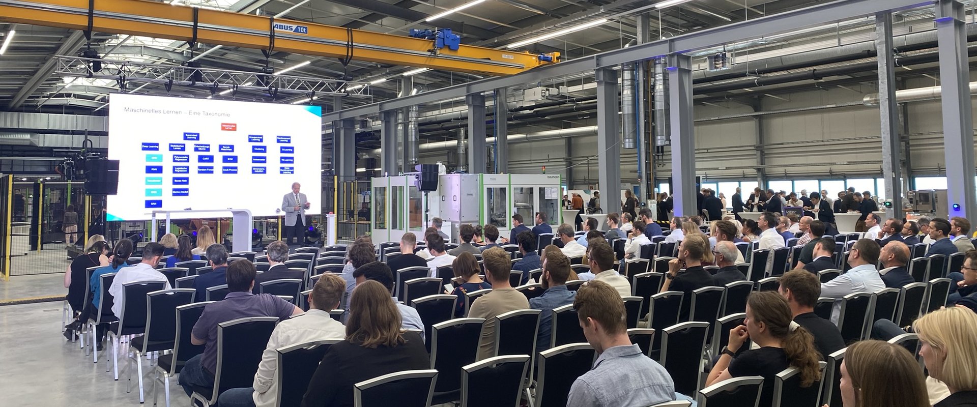 ISSE bei der Eröffnung der "Halle 43"