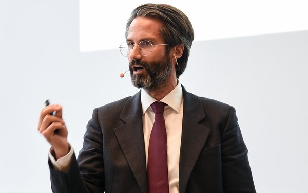 Prof. Dr. Michael Paul gave a talk at GWW Summermeeting 2018