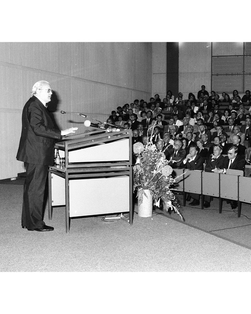 Festvortrag von Prof. Dr. Roman Herzog im Rahmen der Akademischen Jahresfeier am 15. Juli 1988 im HS I