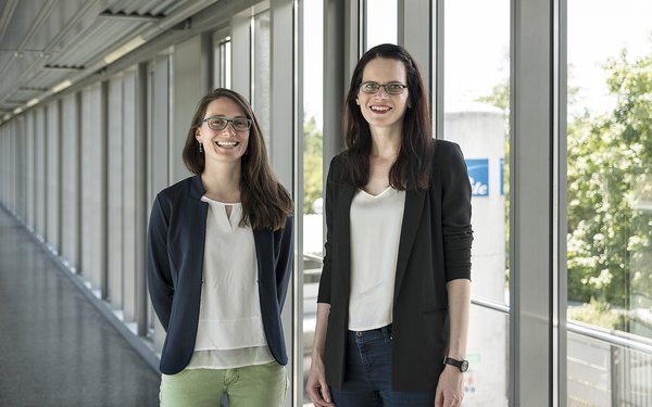 Pressefoto von Emeline Nysten und Dr. Hana Bunzen