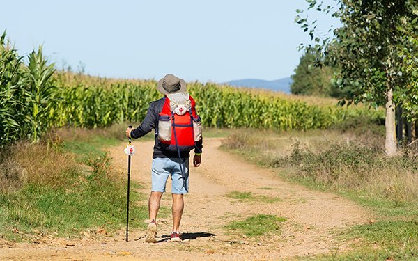 Pilgern auf dem Jakobsweg (Symbolbild)