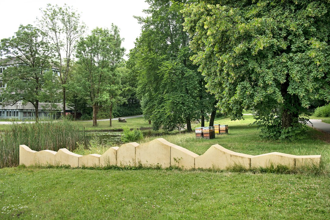 Auf dem Bild sieht man das Kunstwerk Promenade von Benoit Tremsal