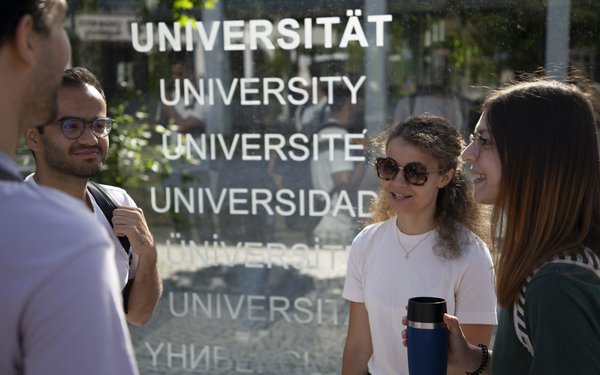 Studierende und Universität