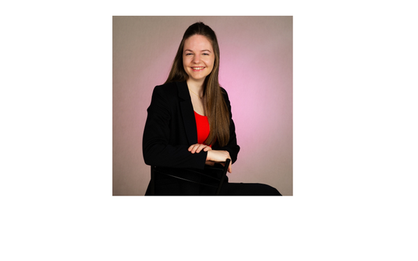 Laura F��nffinger