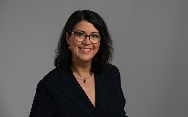 Angela Oels