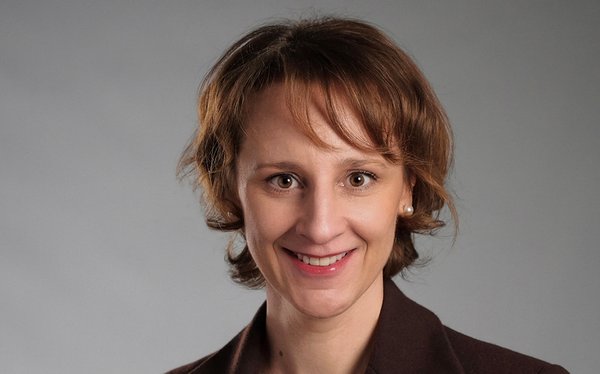 Miriam Kunz Portrait