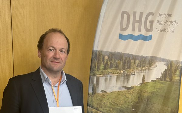 Prof. Harald Kunstmann wird mit dem Deutschen Hydrologiepreis 2024 geehrt.