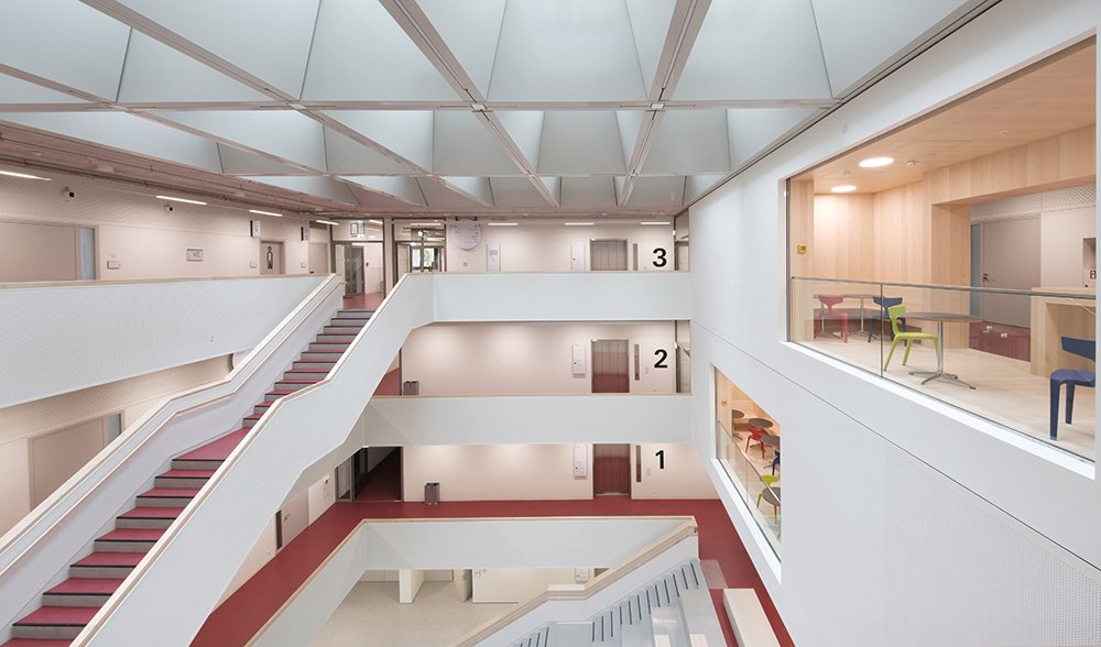 Universitätsklinikum Treppenhaus im neuen Lehrgebäude