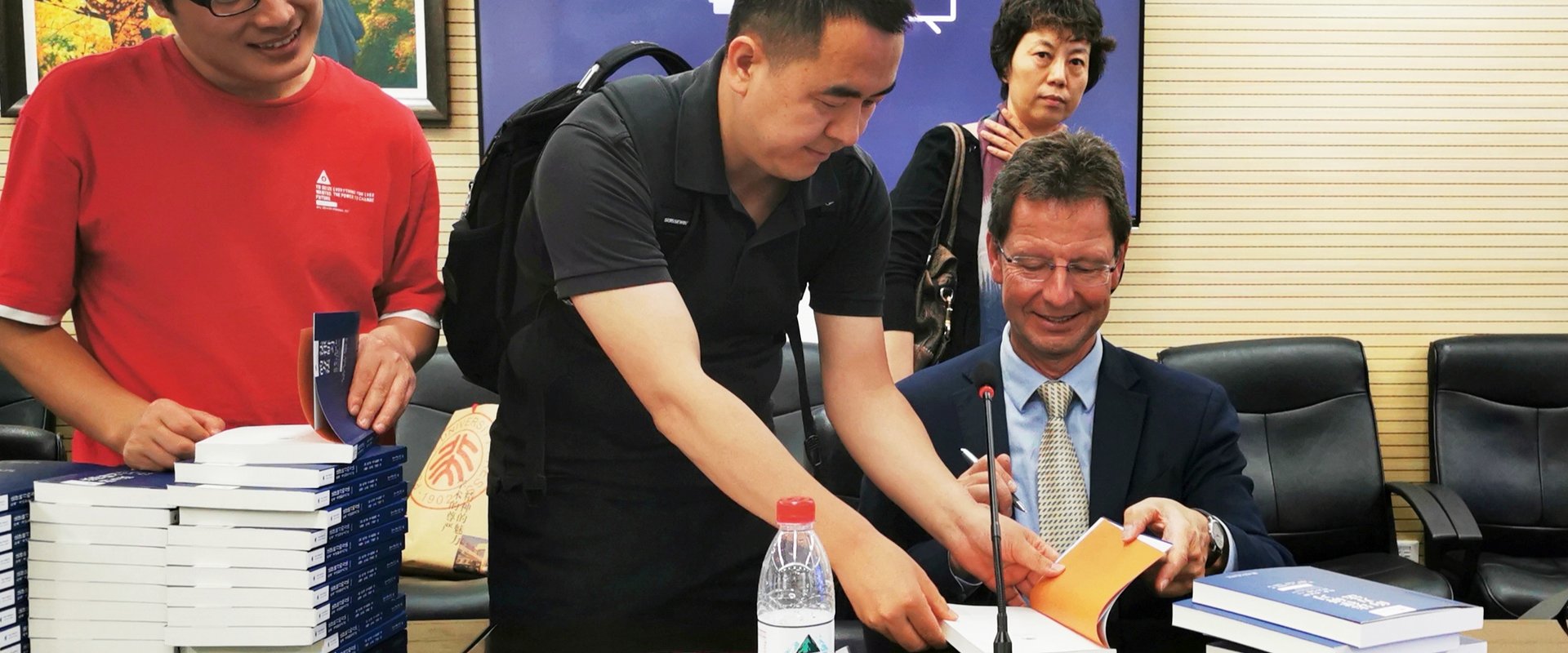 Signierung der chinesischen Arbeitstechnik 2019