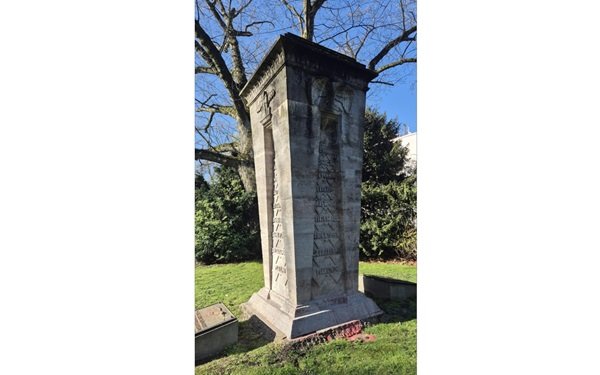 Foto vom umstrittenen Traindenkmal am Ludgeriplatz in Münster