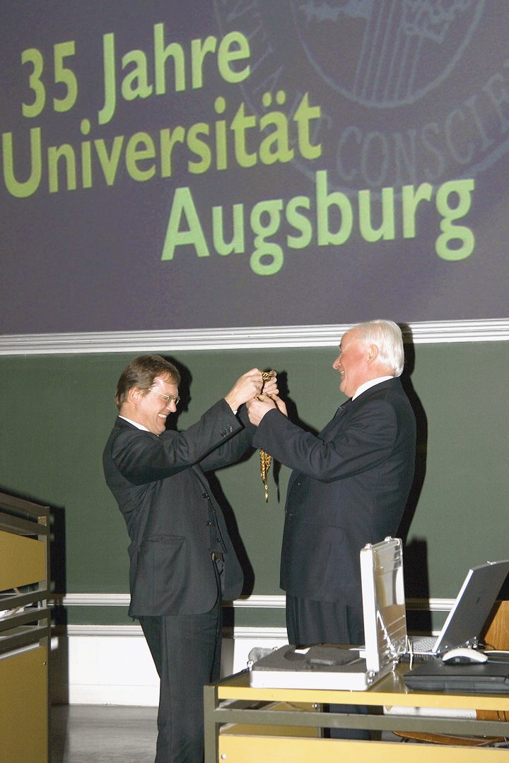 Übergabe des Amtes des Kanzlers der Universität Augsburg von Dr. Dieter Köhler an Alois Zimmermann