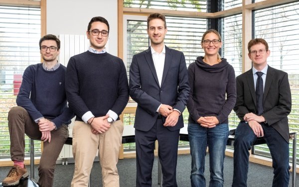 Gruppenbild Lehrstuhl Professor Kasiske
