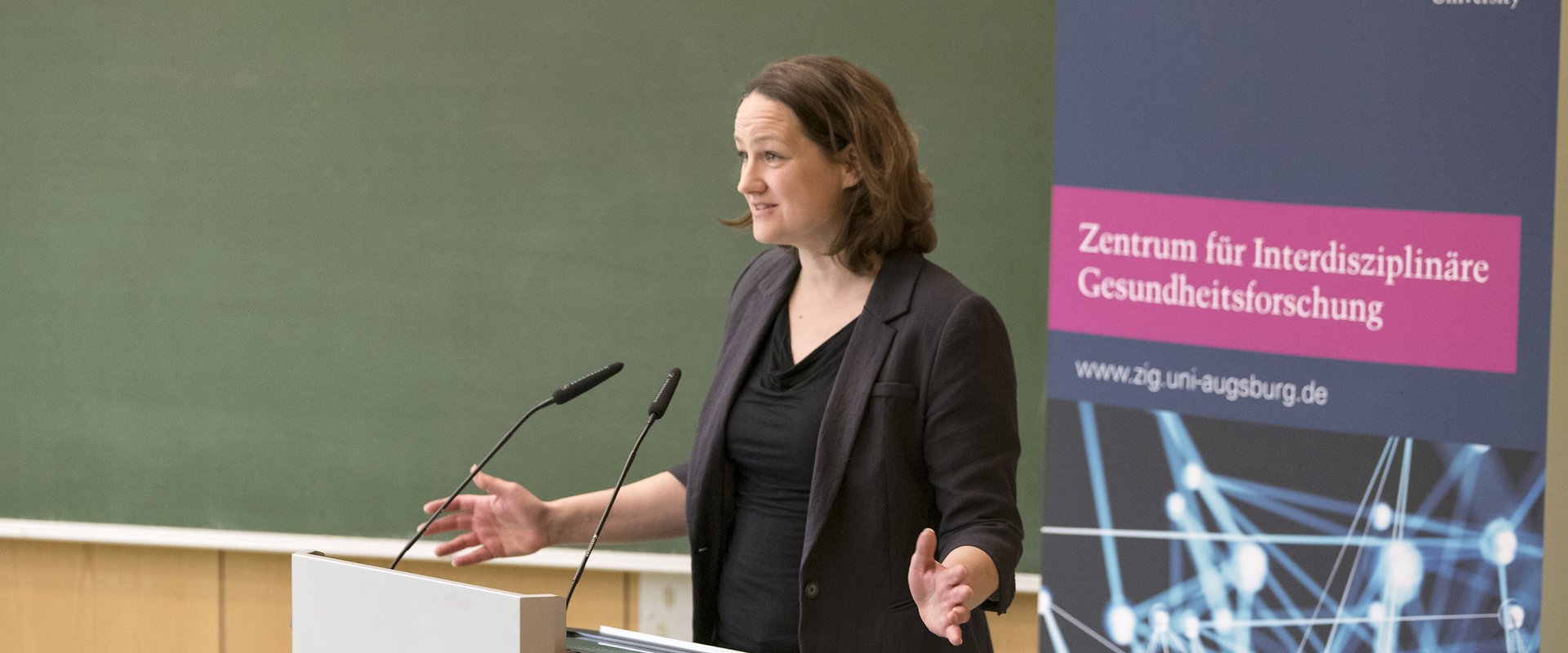 Rednerpult International Lectures Prof. Dr. Helena Bilandzic