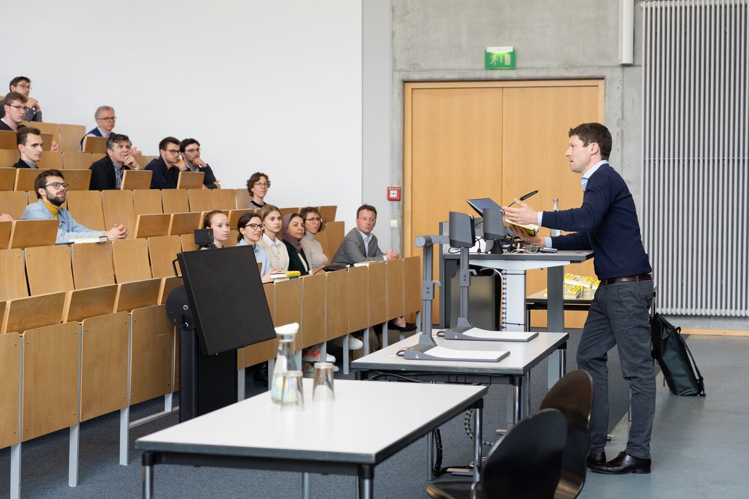 Bild_Klassenjustiz 3