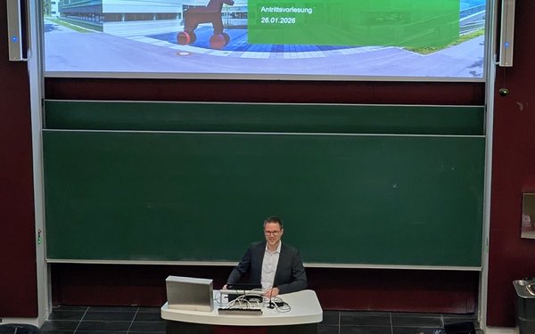 Professor Dr. Michael Seufert hält seine Antrittsvorlesung